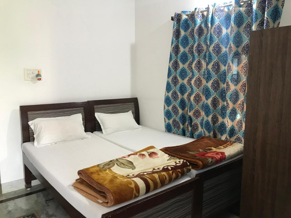 Harsh & Yash Guest House Bodh Gaya Exteriör bild